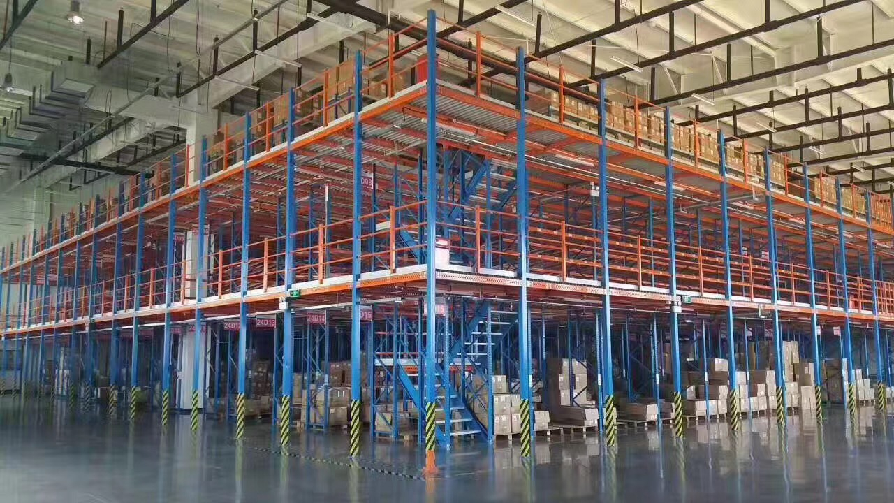 濟(jì)南閣樓式貨架定制時(shí)需要注意什么？